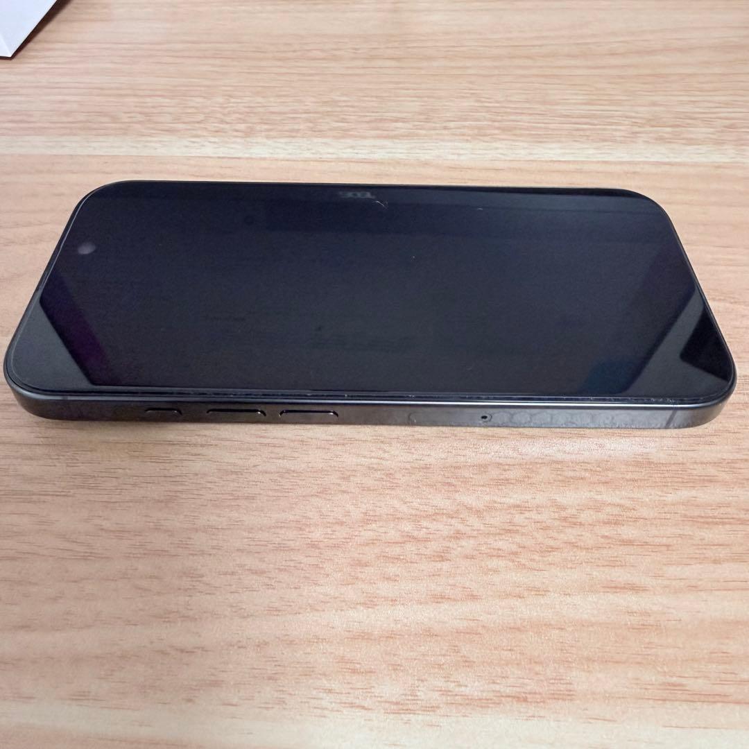 iPhone 16 Pro 256GB ブラックチタニウム SIMフリー
