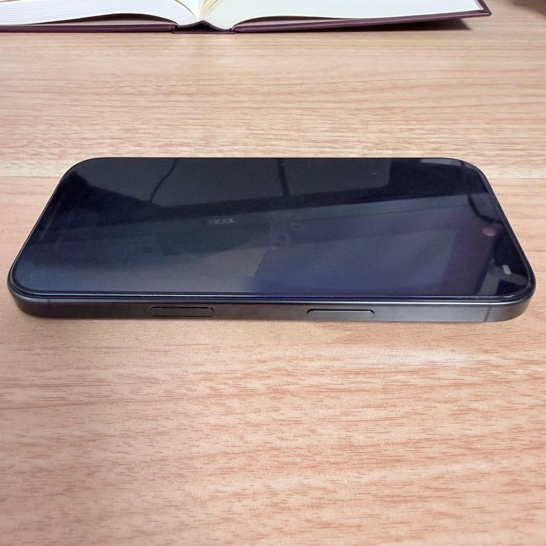 iPhone 16 Pro 256GB ブラックチタニウム SIMフリー