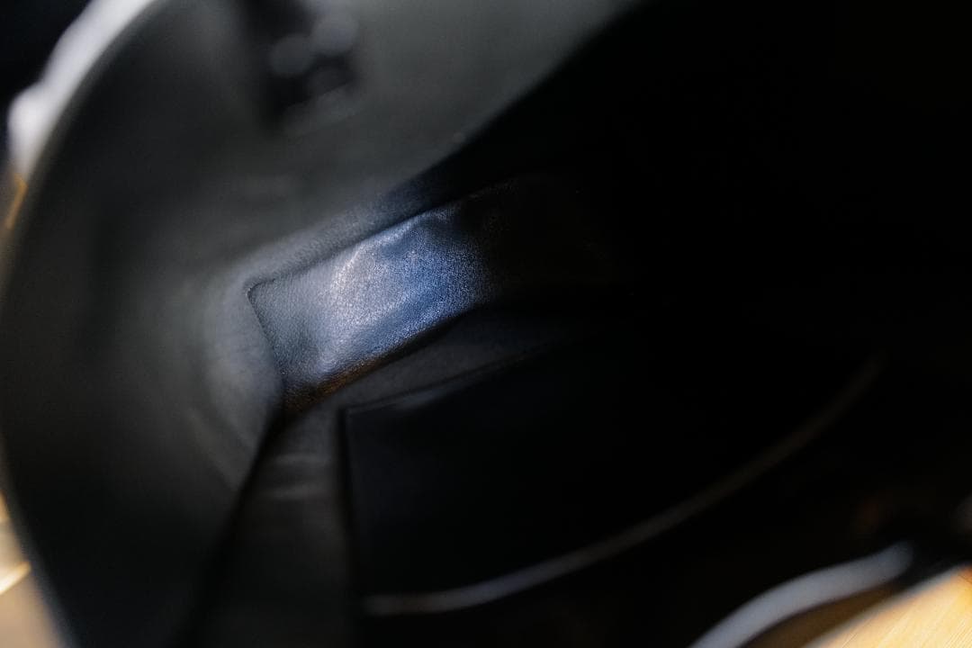 PIENI TOTE L Black / レザートートバッグ