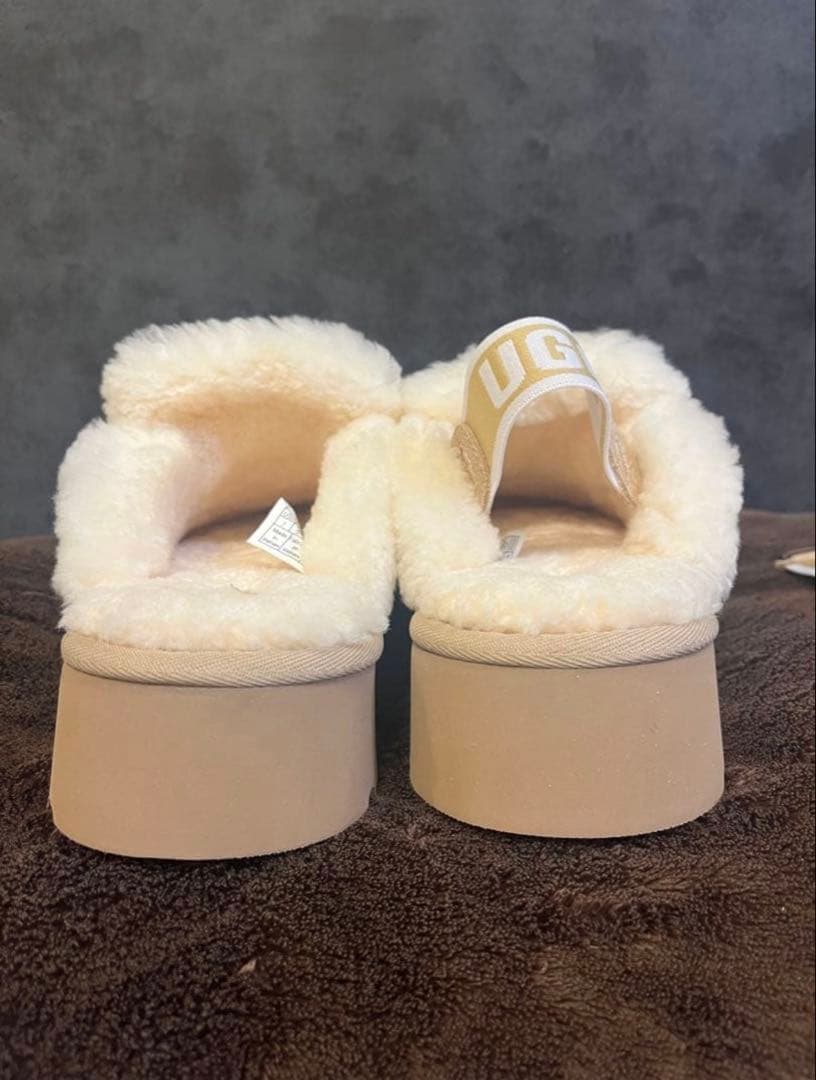 UGG アグ　ベージュ 厚底サボサンダル　ブーツ 25CM