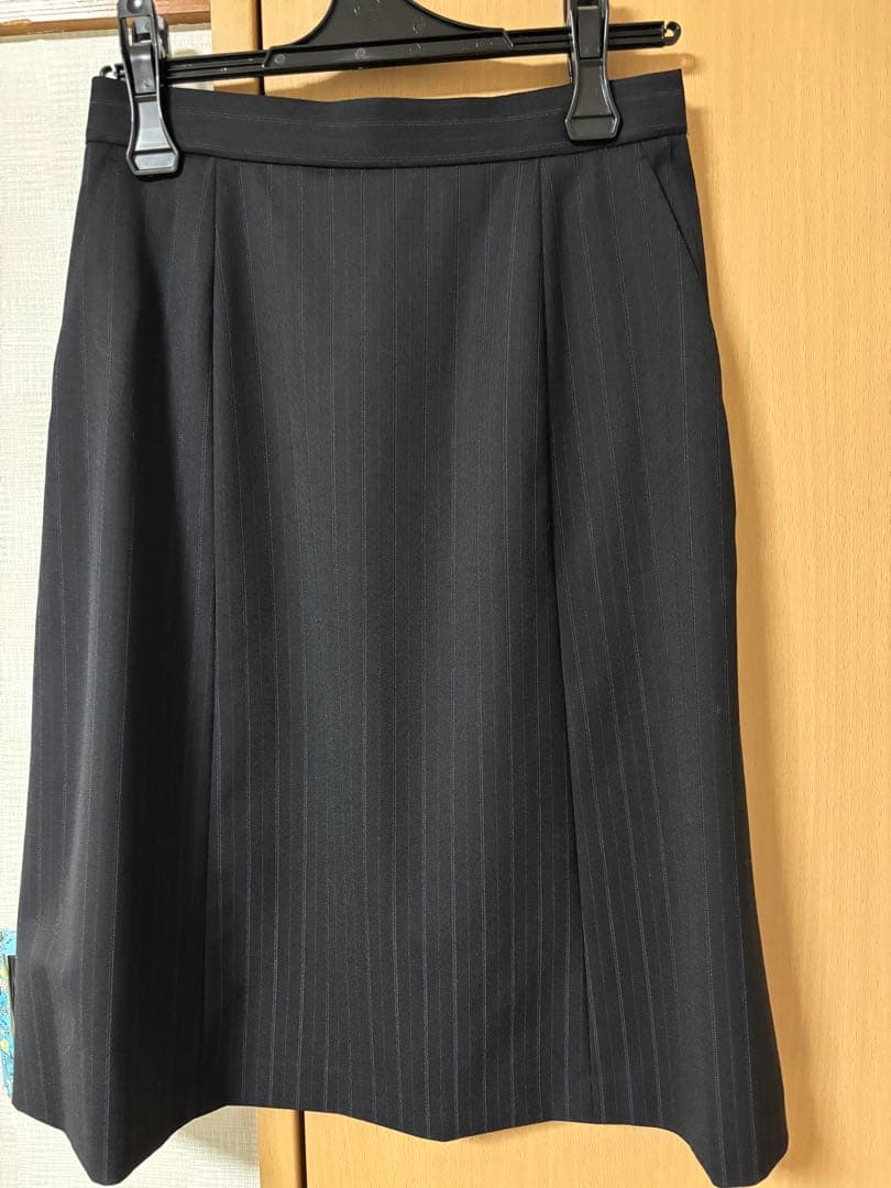 ボンマックス事務服　ブラック×ブルーのストライプ3点セット