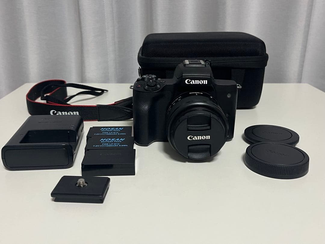 キヤノン EOS Kiss M 【EF-M15-45 IS STMレンズキット】