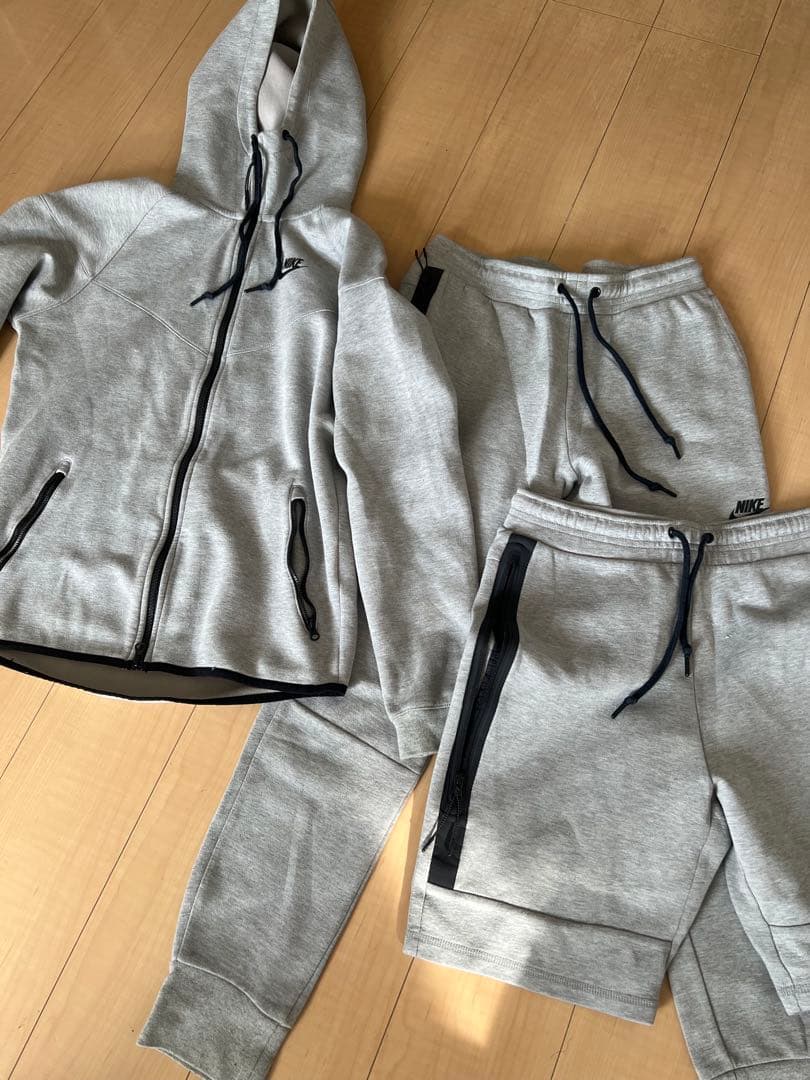 け*ん様 Nike テックフリース　セットアップ　3点 M 初期