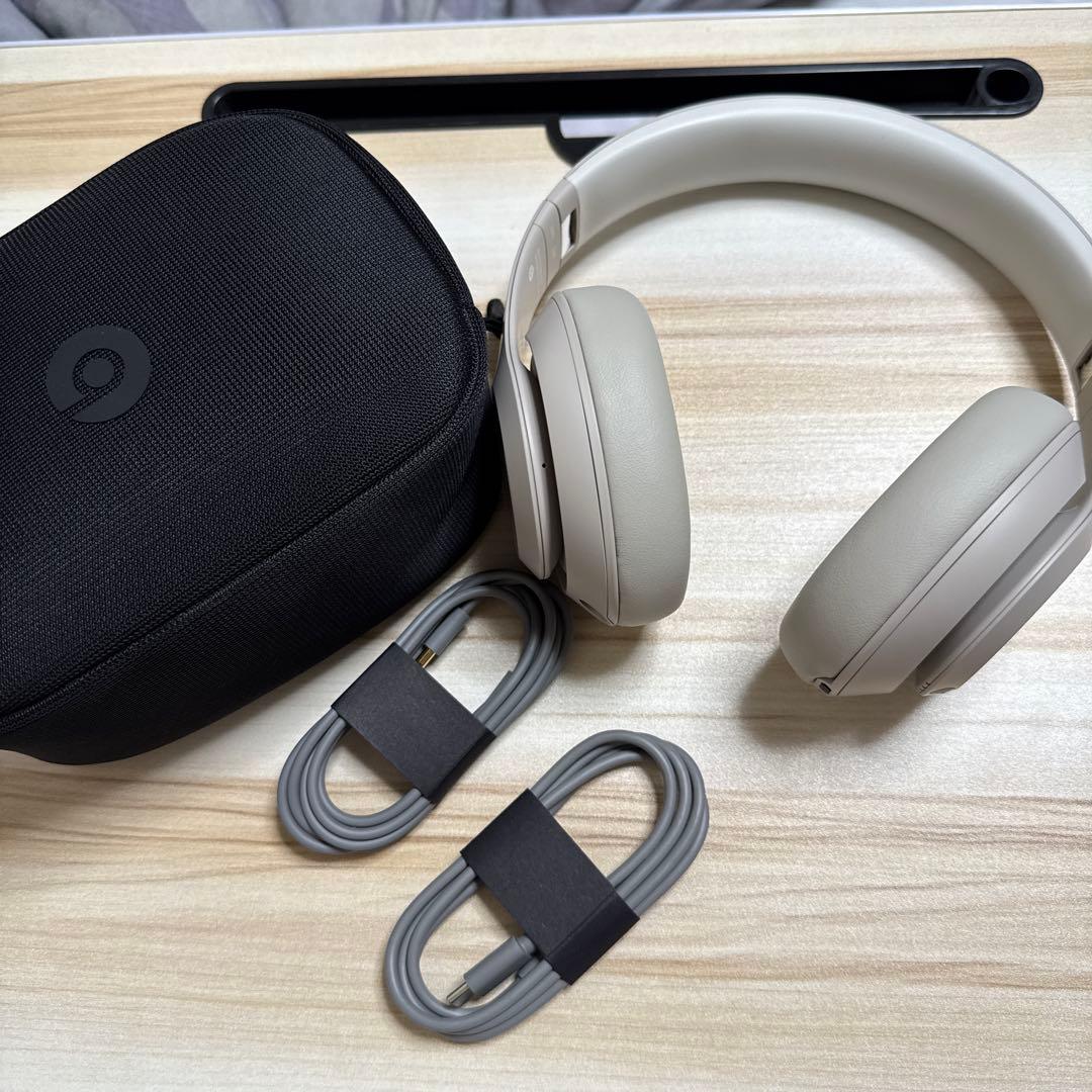 Beats studio pro ほぼ新品　サンドストーン