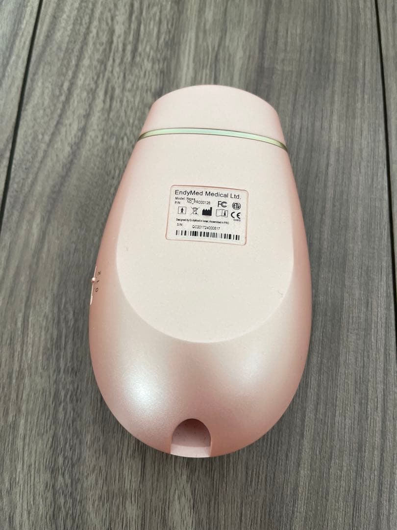 NEWAリフト　美顔器 ピンク 充電器付き