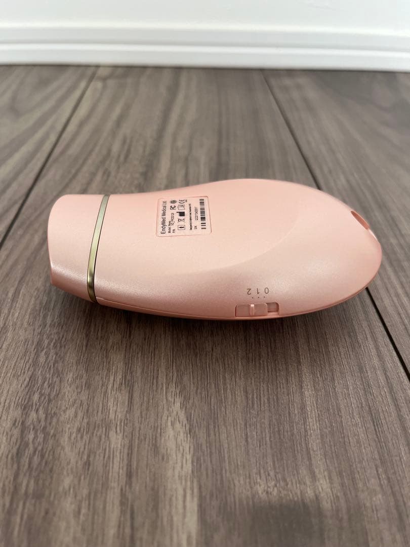 NEWAリフト　美顔器 ピンク 充電器付き