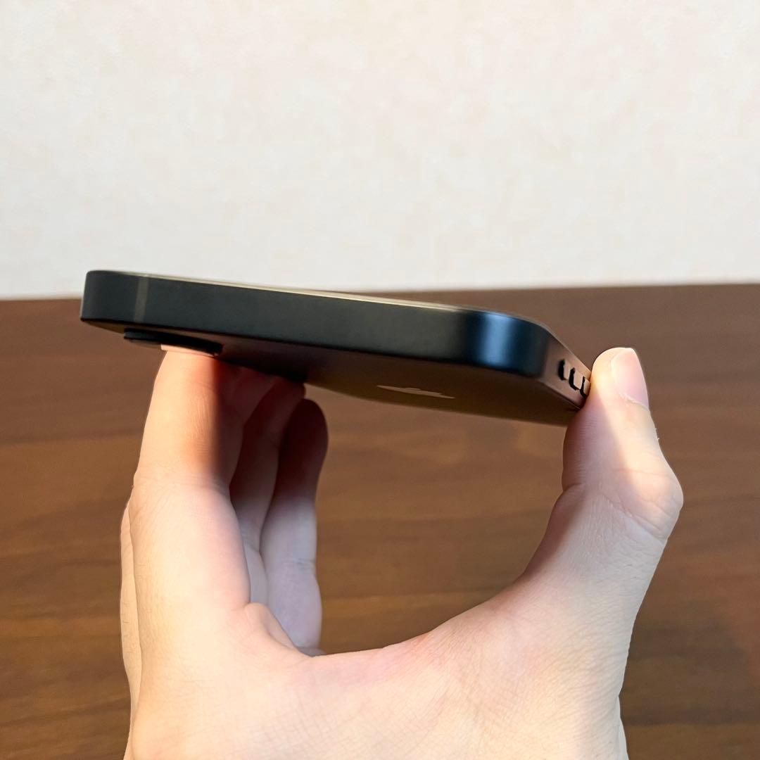 美品 iPhone16e 128G ブラック SIMフリー 箱•付属品