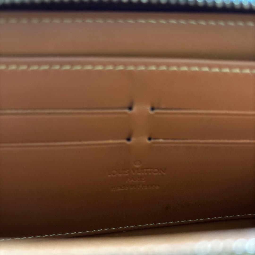 LOUIS VUITTON　ルイヴィトン　ジッピーウォレット　ノマド　長財布
