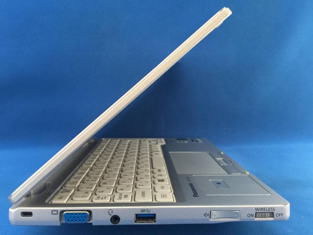 パナソニック CF-RZ4　10.1型IPS液晶 軽量コンパクト ノートパソコン