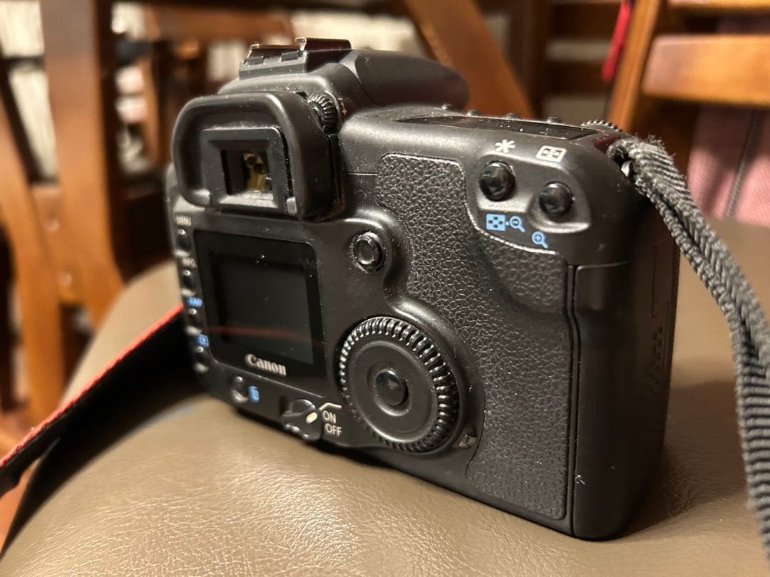 Canon EOS 20D デジタル一眼レフカメラ