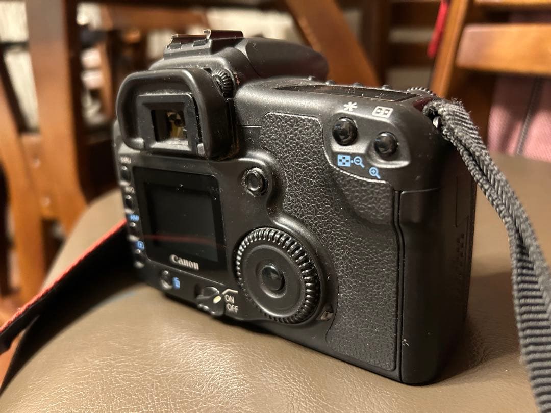 Canon EOS 20D デジタル一眼レフカメラ