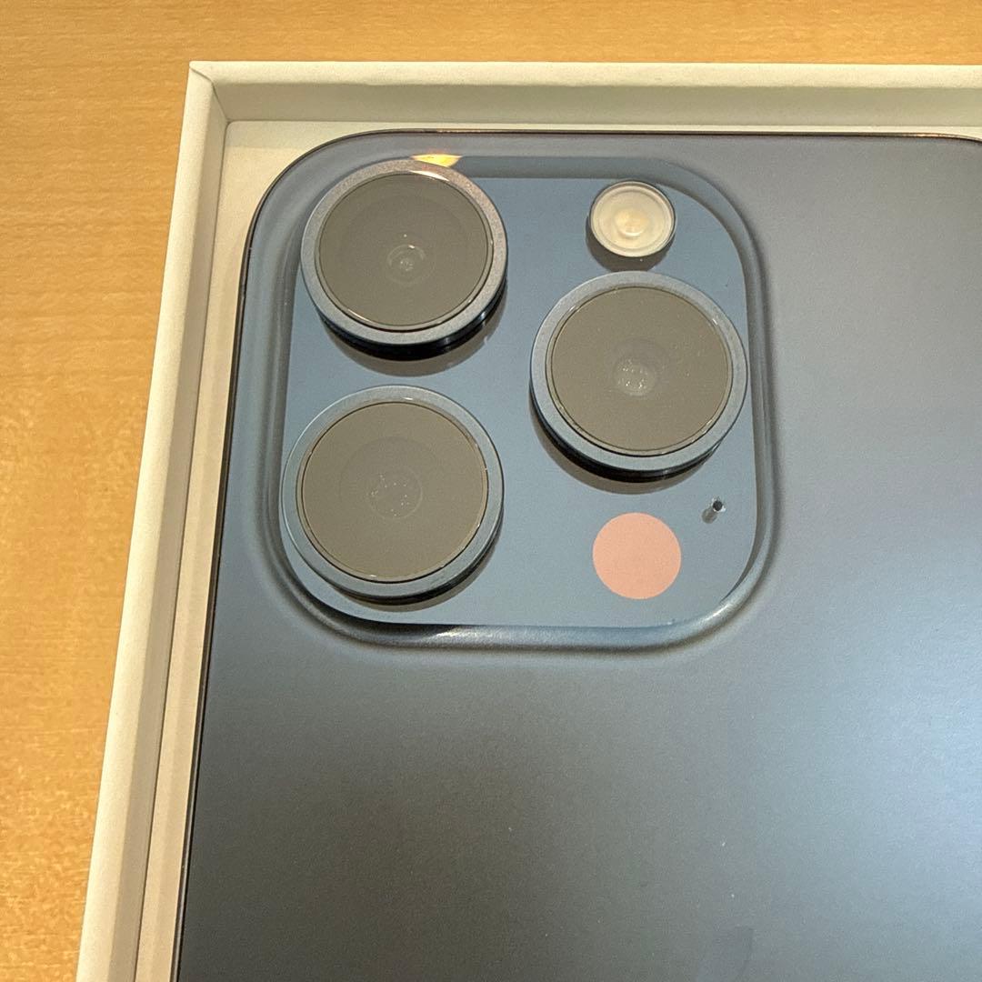 【美品】iPhone 15 Pro 256GB ブルーチタニウム SIMフリー