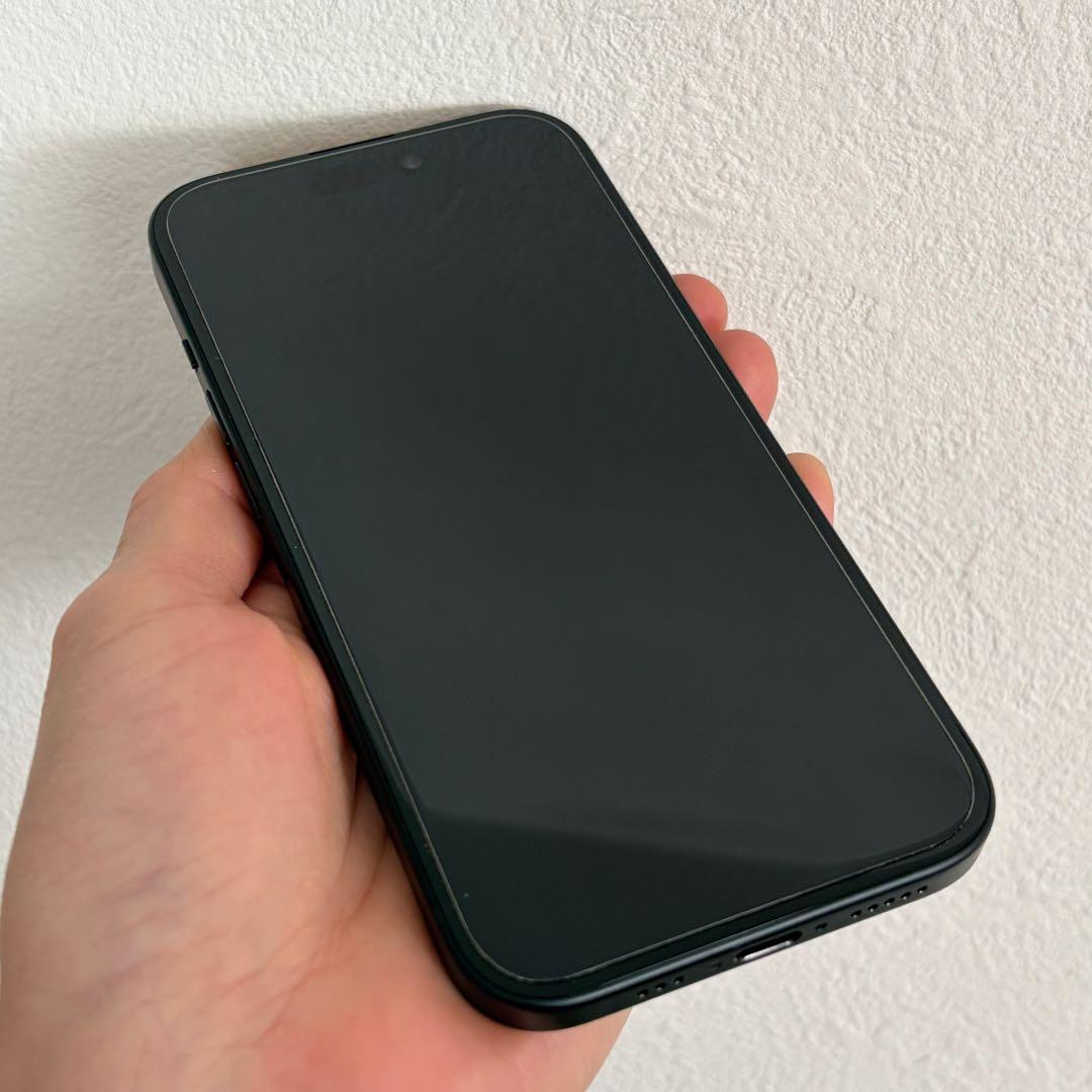 【美品】Apple iPhone15本体 128GB SIMフリー ブラック