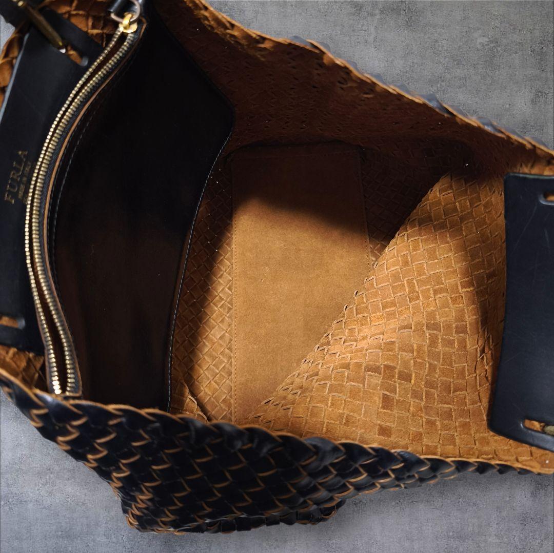 極美品 希少イントレチャート 本革トート FURLA フルラ 大容量 ブラック