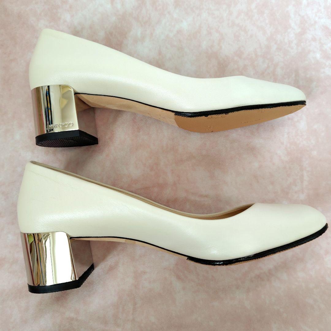 ✨️腕利き職人のリペア済✨️モデルサイズ☆美品【ジミーチュウ】ロゴ パンプス 白