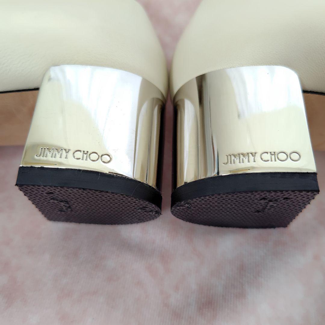 ✨️腕利き職人のリペア済✨️モデルサイズ☆美品【ジミーチュウ】ロゴ パンプス 白