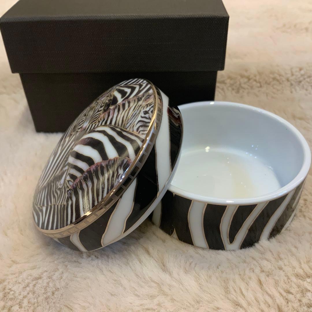 パテックフィリップ　小物入れ　陶器　ゼブラ柄　2025年展示会　記念品　非売品