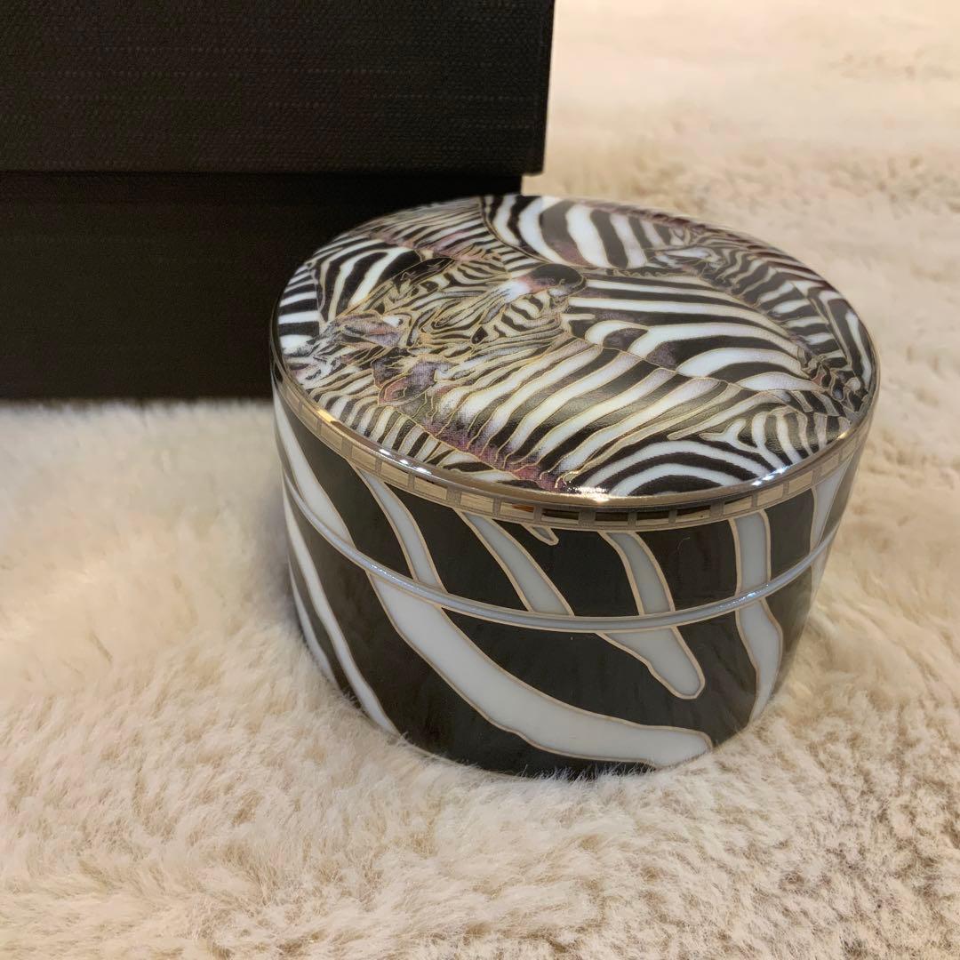 パテックフィリップ　小物入れ　陶器　ゼブラ柄　2025年展示会　記念品　非売品