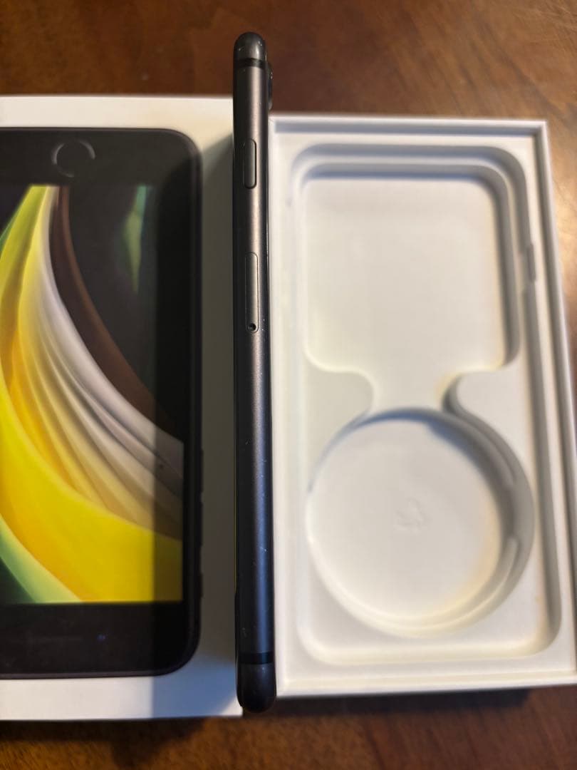 Apple iPhone 8 64GBスペースグレー 本体