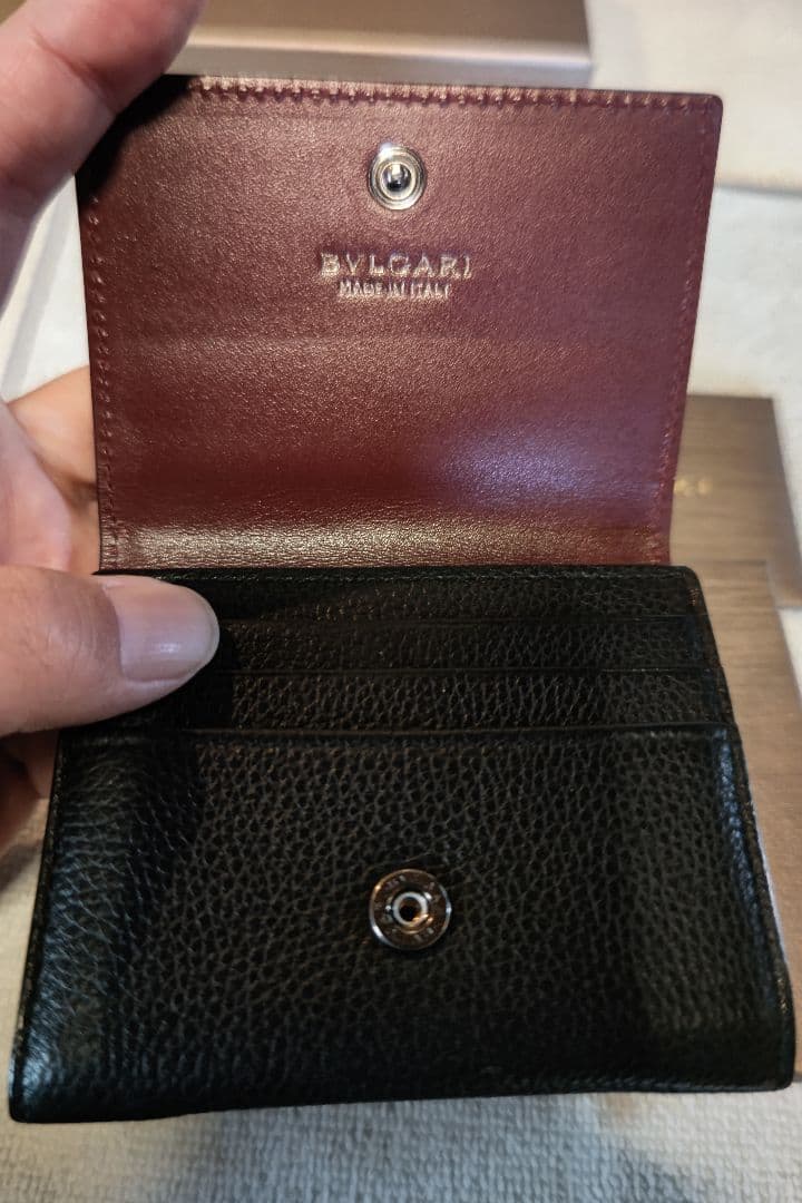 ブルガリBULGARI ブラック 長財布、ケース2点セット箱付き。
