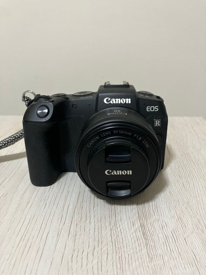 Canon EOS RP ミラーレスカメラ RF 50mmレンズ付き