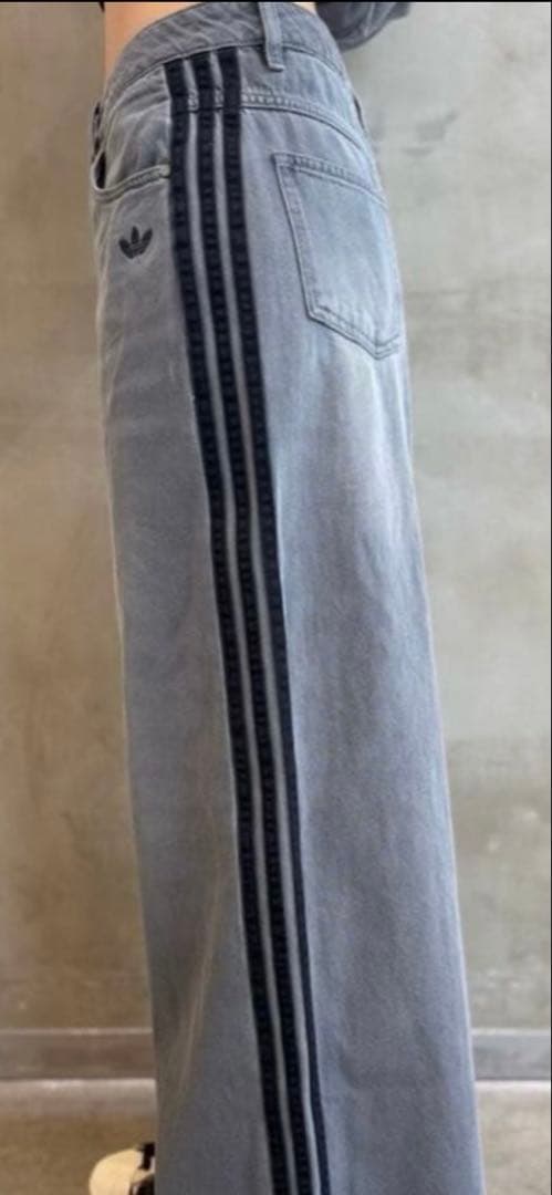 新品同様‼︎ アディカラーデニム　ADILENIUMパンツ　グレー