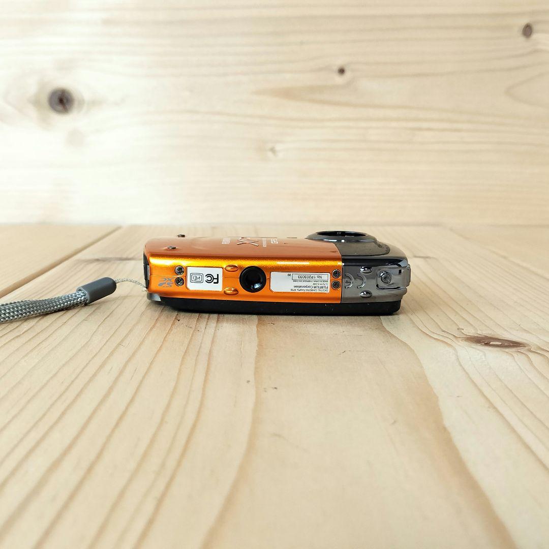 ★動作OK、充電器付き★FUJIFILM フジフィルム FINEPIX XP30
