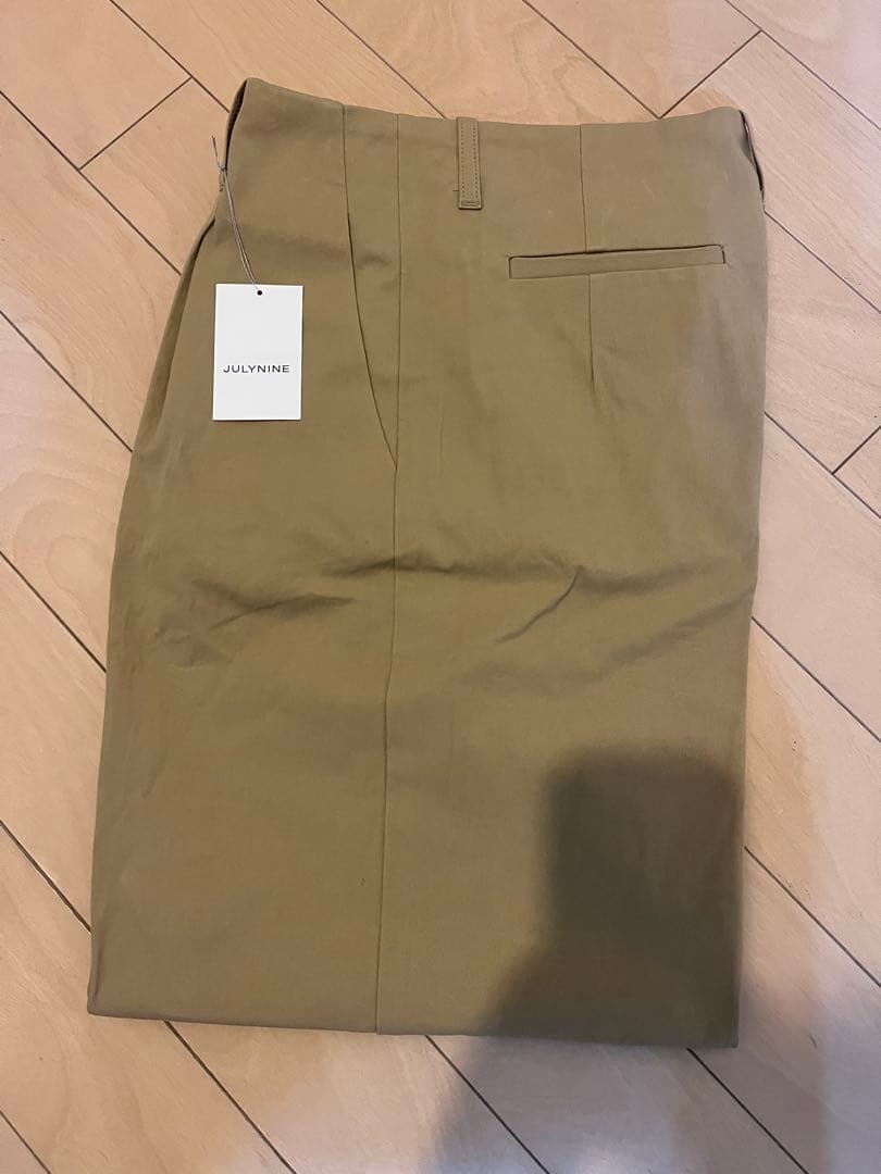 タグ付き　試着のみ　チノパン ベージュ Mサイズ july nine