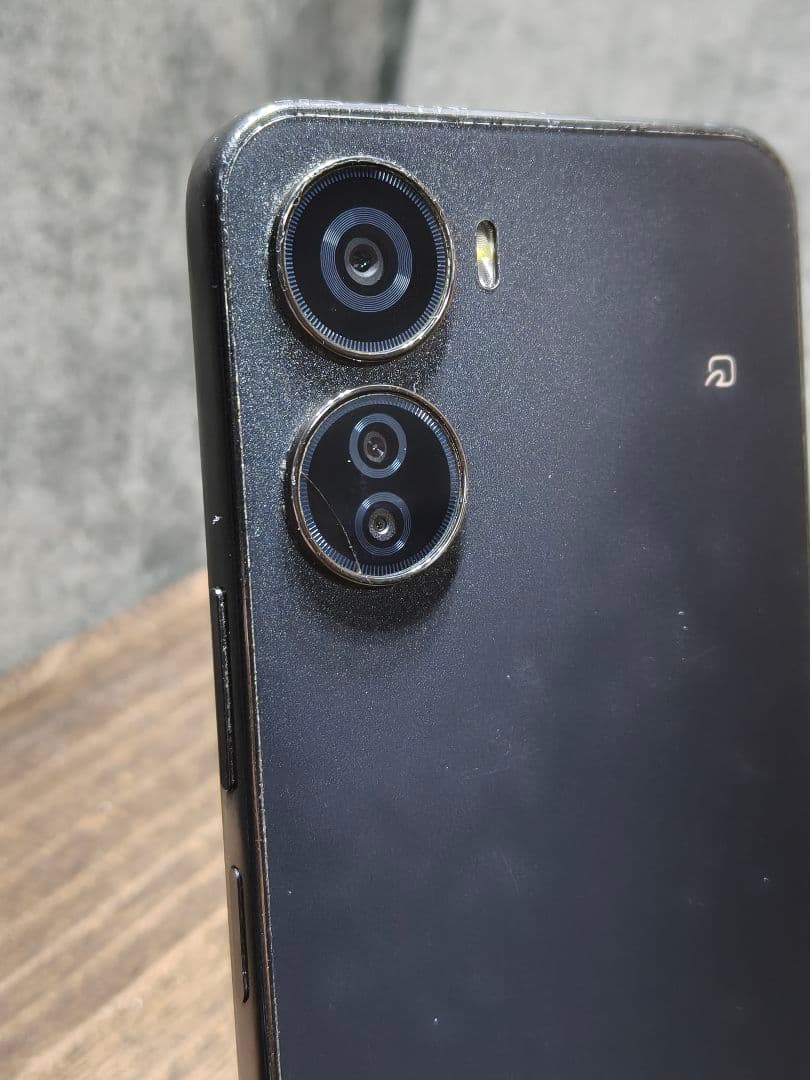 Libero 5G IV A302ZT SIMフリー スマホ