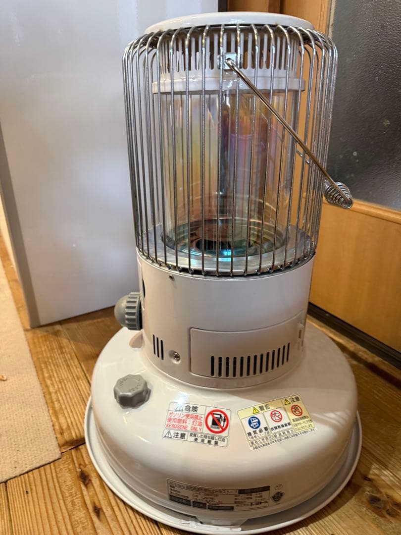 TOYOTOMIレインボー石油ストーブ　ホワイト