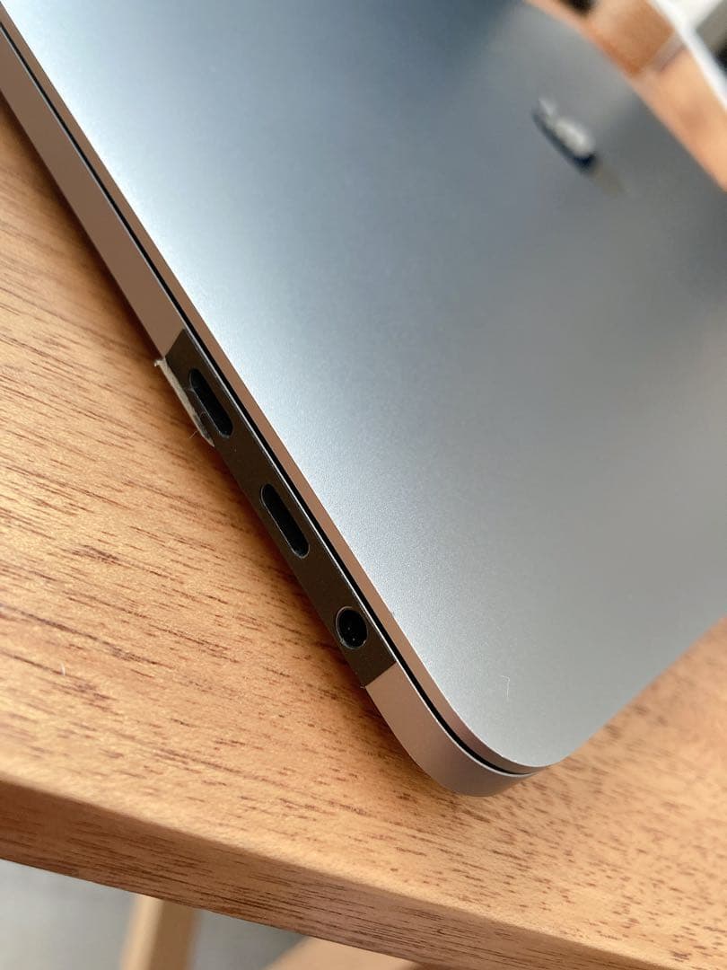 Apple MacBook 13incスペースグレー2016 8GB 251GB