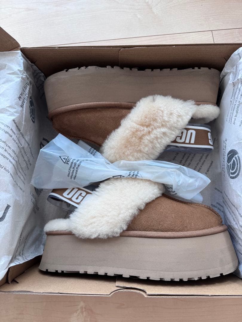 UGG スエードファースリッポン ブラウン