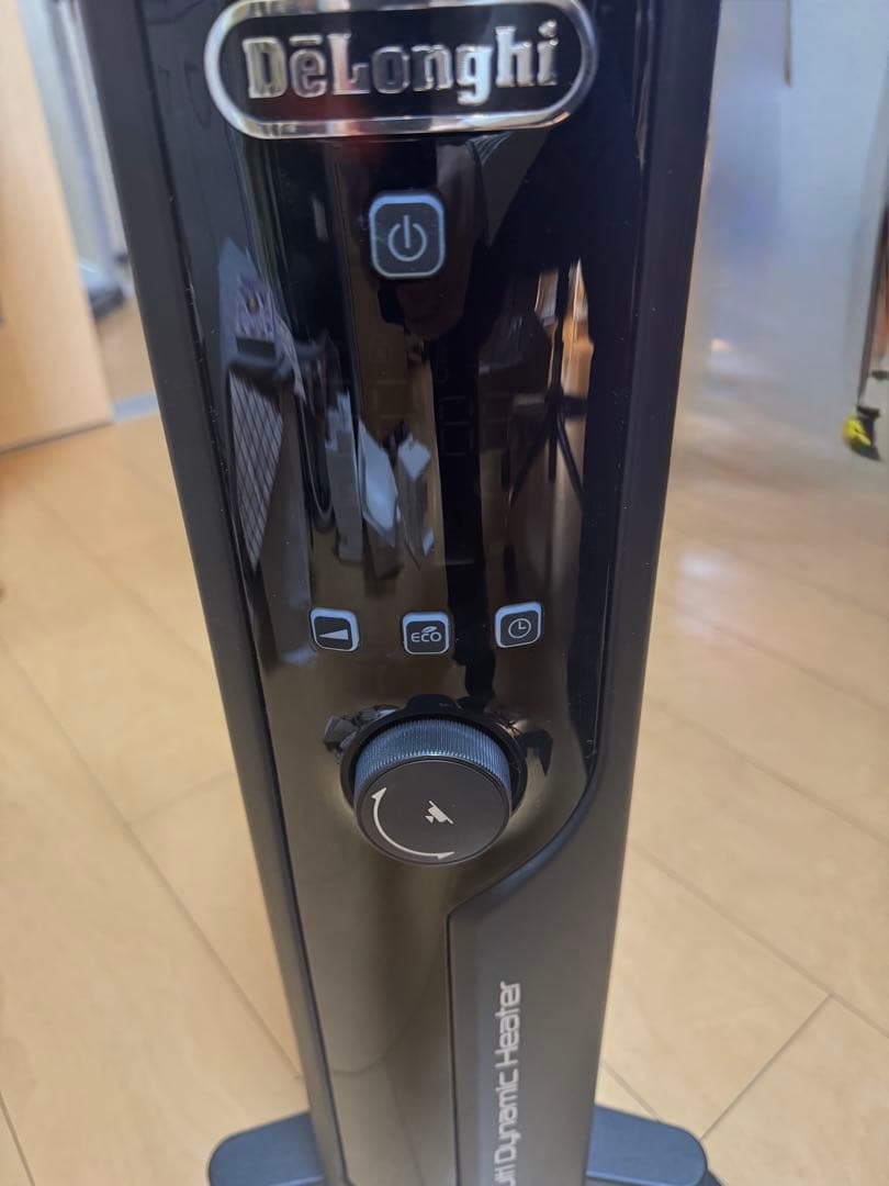 De'Longhi オイルヒーター ブラック/ホワイト