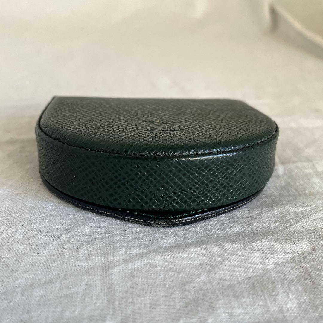 ルイヴィトン　タイガ　ポルトモネ・キュヴェット　パース　グリーン　緑