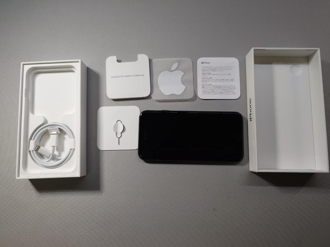 iPhone SE 第3世代　128GB ミッドナイト