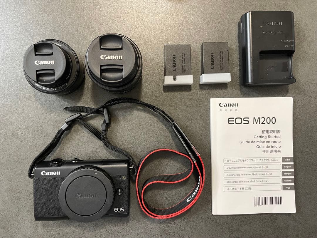 Canon EOS M200 ブラック （レンズ2個）