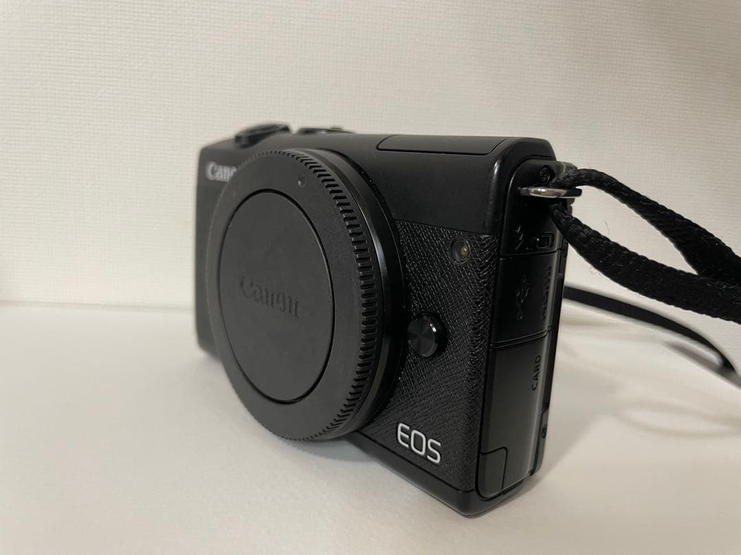 Canon EOS M200 ブラック （レンズ2個）