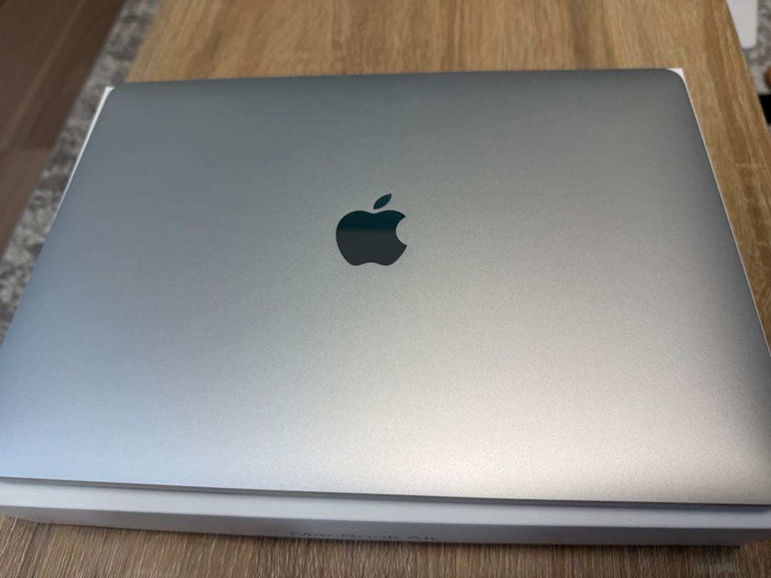 MacBook Air M1 2020シルバー 本体