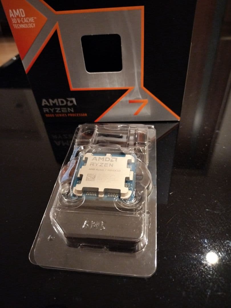 こ*！様 AMD Ryzen 7 9800X3D CPU　オマケ箱