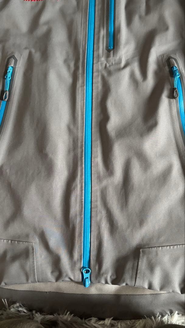 マムートMAMMUTマサオジャケット、マウンテンパーカー【メンズMサイズ】