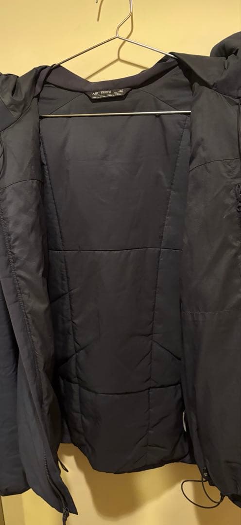 Arc'teryx アトム フーディ