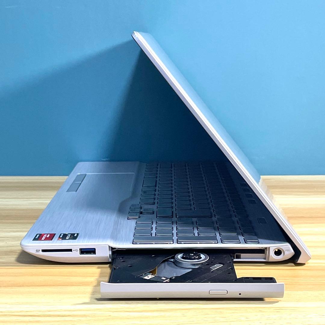 富士通 LIFEBOOK AH/Ryzen7 5700U/16GB/SSD1TB