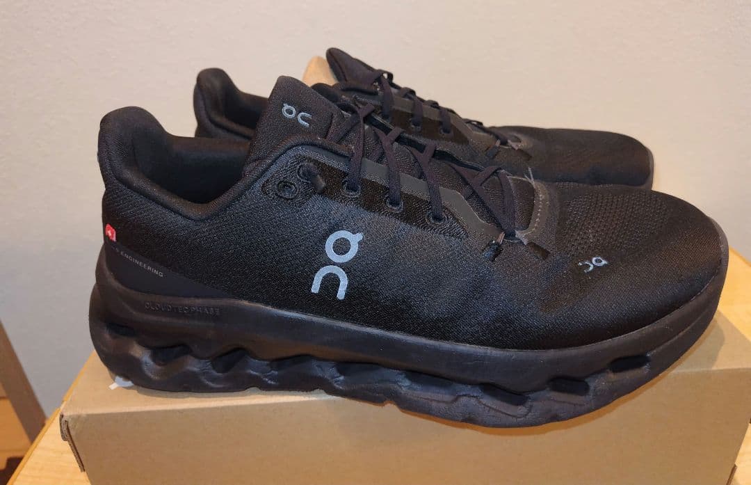 な*つ様 【美品】On CLOUDTILT オン クラウドティルト 27.5　ス