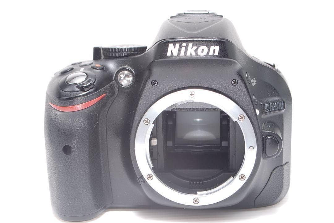 ❤️おすすめ一眼レフ❤️Nikon D5200 標準レンズセット おすすめ一眼レフ