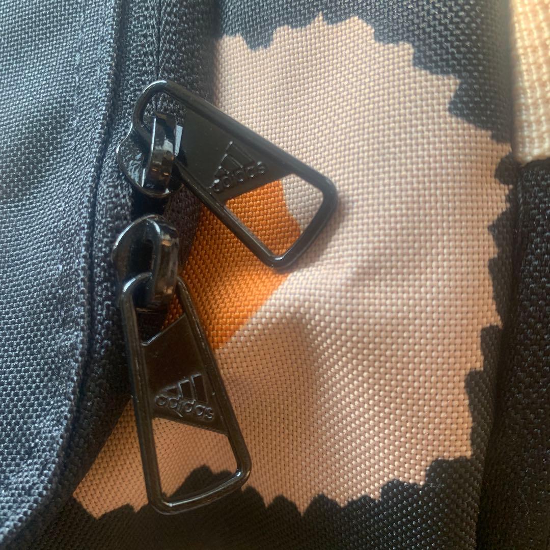 【新品タグ付き】限定品adidas x marimekkoコラボ　ボストンバッグ