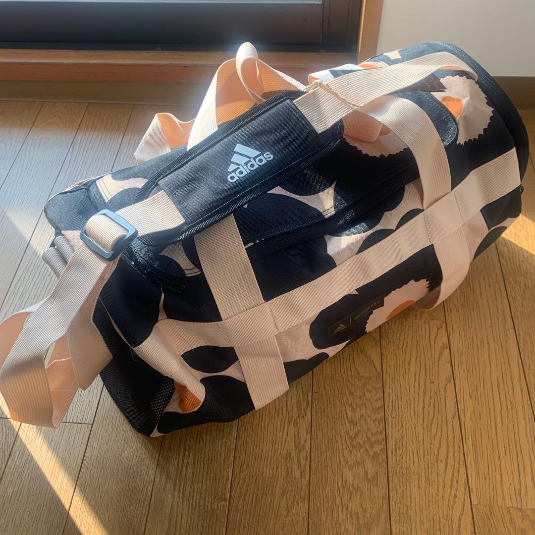 【新品タグ付き】限定品adidas x marimekkoコラボ　ボストンバッグ