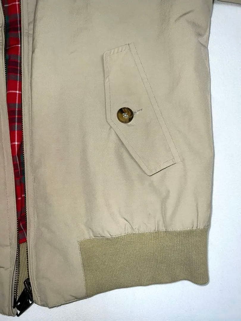 BARACUTA G9 ベージュ 38