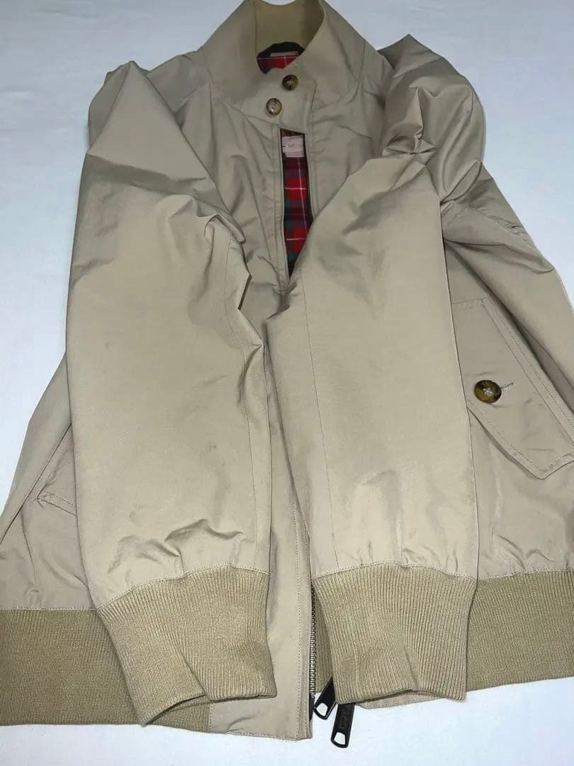 BARACUTA G9 ベージュ 38