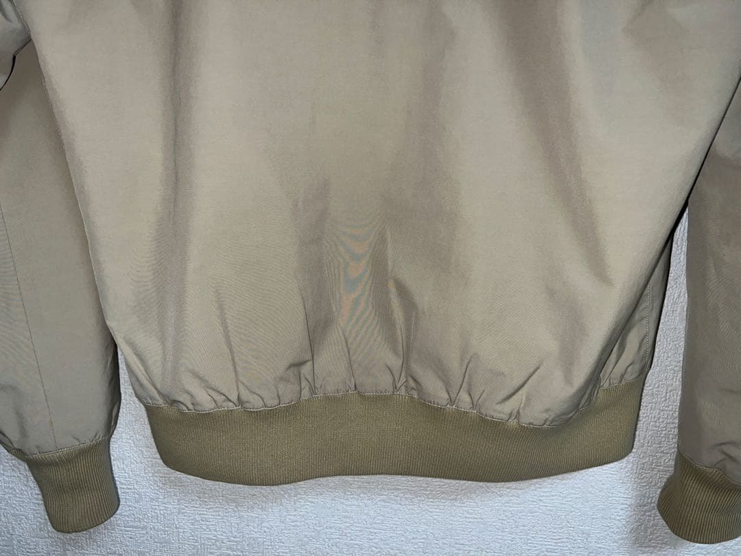 BARACUTA G9 ベージュ 38