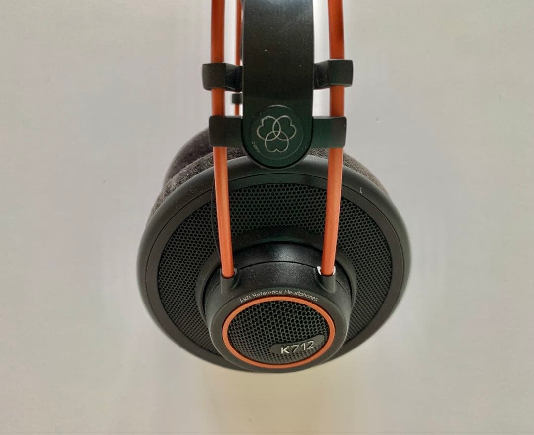 AKG プロフェッショナル オープンエアー型 モニターヘッドホン